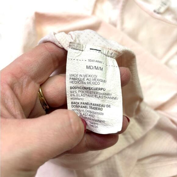 Under Armour Women’s Medium Light Pink Racer Back Exercise Tank Top - Picture 6 of 6